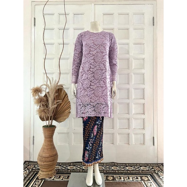 SETELAN KEBAYA TUNIK BROKAT/KEBAYA PESTA/KEBAYA WISUDA/KEBAYA MODERN/KEBAYA MEWAH/KEBAYA KE KINIAN/KEBAYA MODERN/KEBAYA MURAH/KEBAYA CANTIK/KEBAYA SERAGAM KONDANGAN/KEBAYA SERAGAM LAMARAN/KEBAYA TUA DAN MUDA/KEBAYAMODERN/KEBAYABROKAT