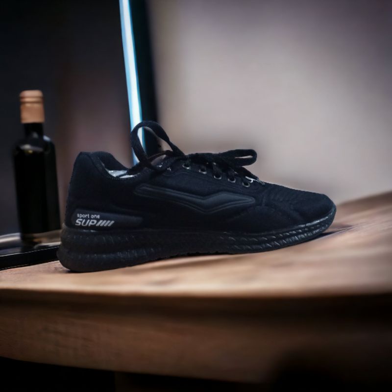 sepatu pria dan wanita sneakers fashion SupOne/sepatu sneakers tali kekinian/sepatu casual dan trendy kekinian termurah bisa Cod size 39-43