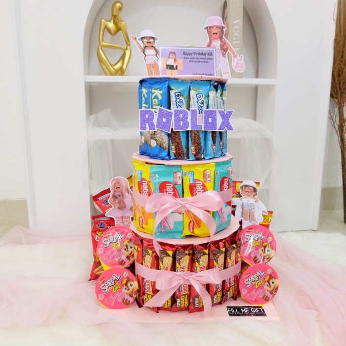 

Hampers Snack Tart Tower Cake Birthday / Kue Cemilan Snack Ulang Tahun