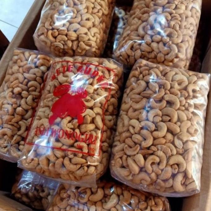 

Kacang Mete Matang Goreng Fresh 1/2 Kg Cheeksredstore