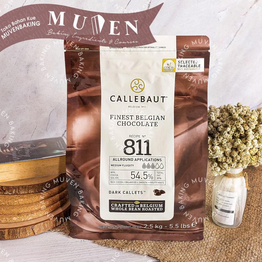 

Barry Callebaut 2,5 Kg Dark Callets 54,5% 811 Finest Belgian Chocolate Olshoppanda_