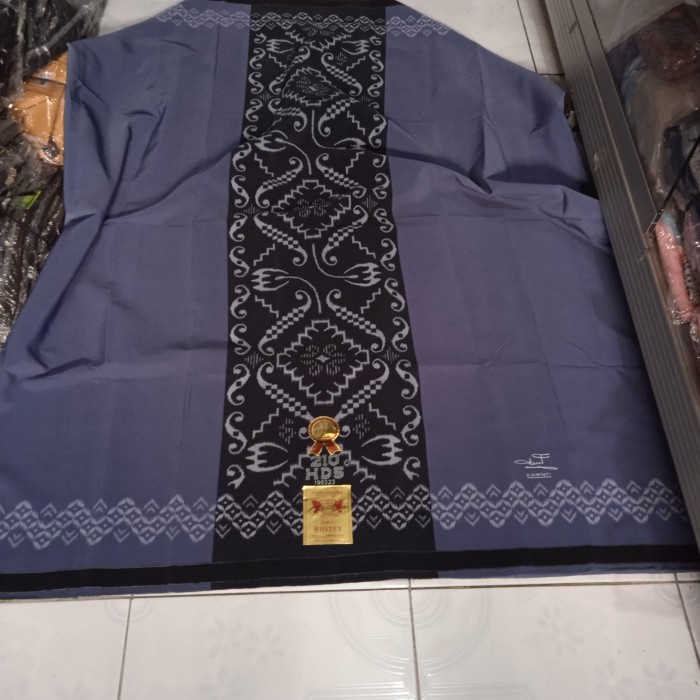 sarung hds samarinda polos terbaru - Abu-abu, polos (O7E2) Souvenir Umrah COD Medium Terlaris Free T