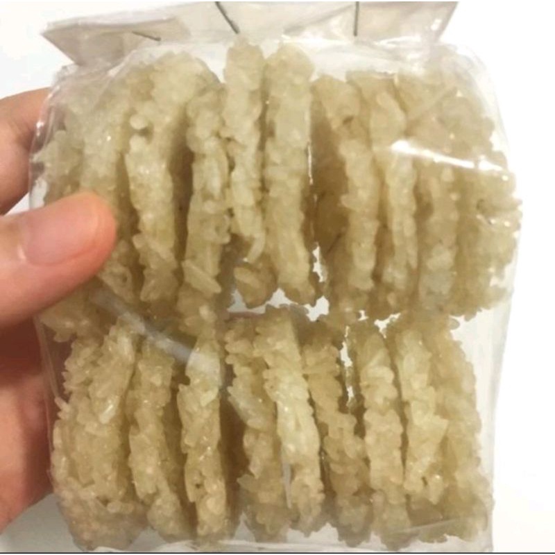 

RENGGINANG KETAN GURIH DAN ENAK