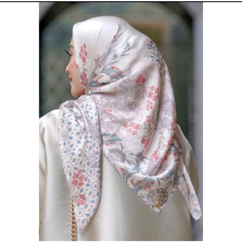 Topkapi ivory buttonscarves