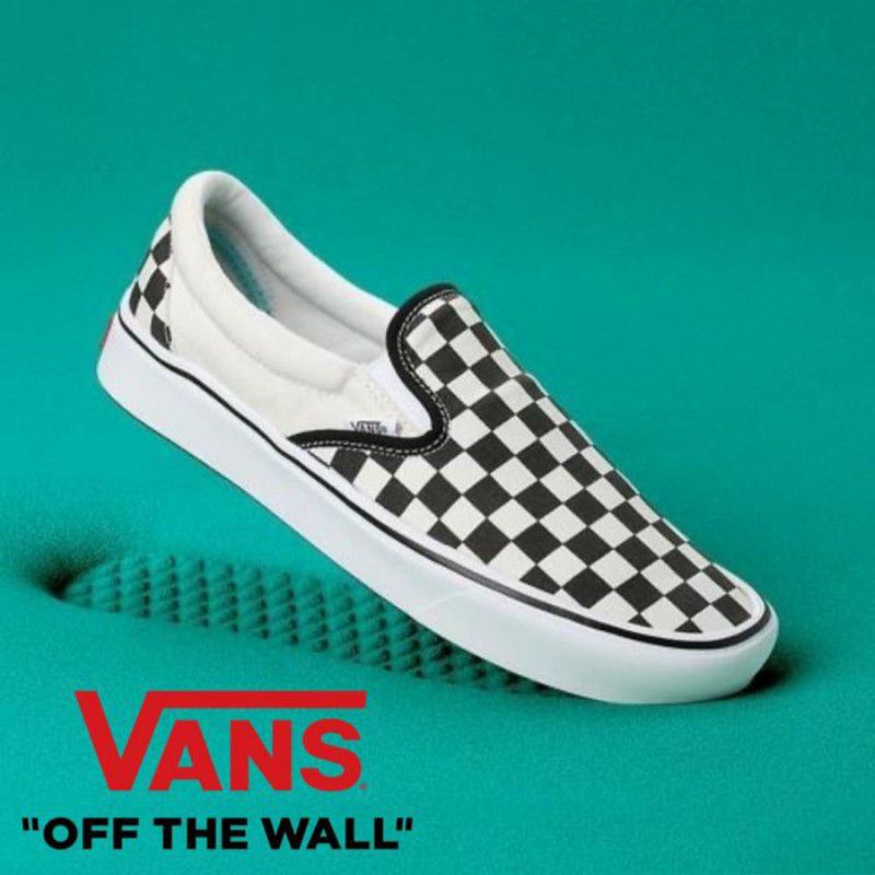 VANS SLIP ON COMFYCUSH ORIGINAL CHEKERBOARD BLACK WHITE | VANS MURAH | VANS CATUR