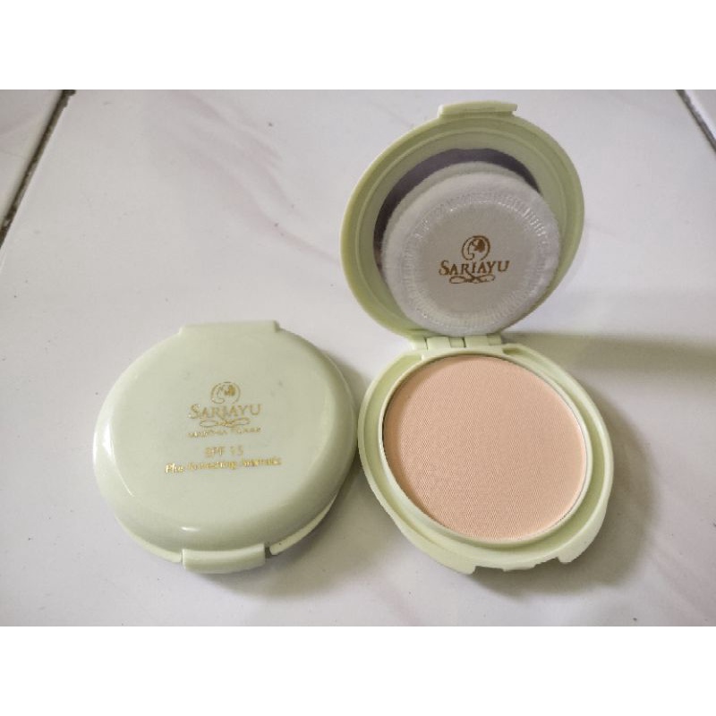 Sariayu bedak padat spf15 (kuning pengantin)