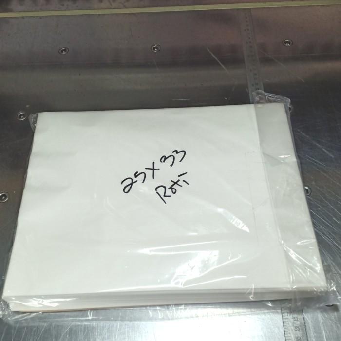 

Kertas Roti / Kebab / Burger 25 cm x 33 cm, 1 rim