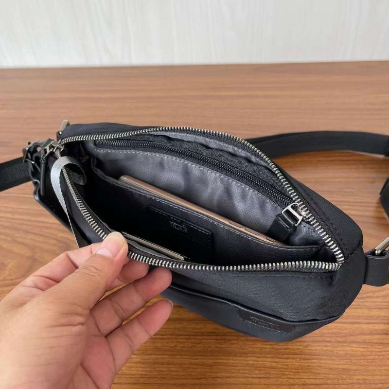 tas tumi harrison daven waist pack hitam nylon mirror p1shoes bodybag cowok sling bag pria