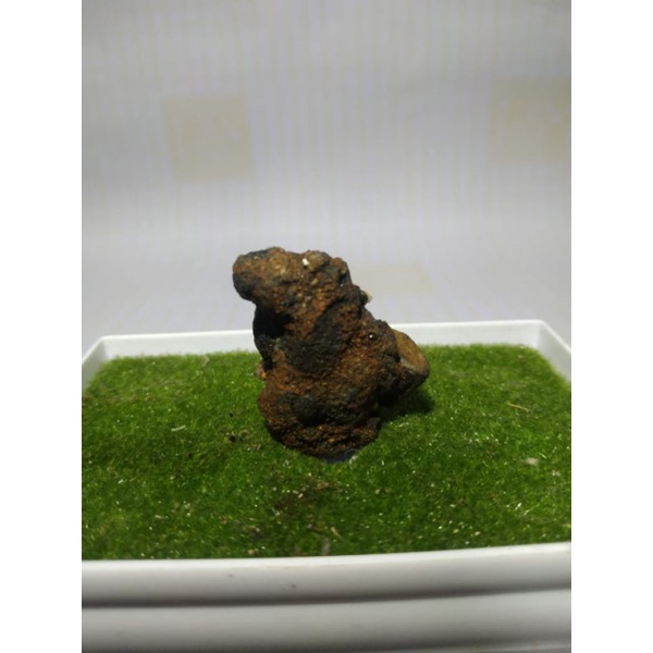 barang temuan barang ini nempel magnit