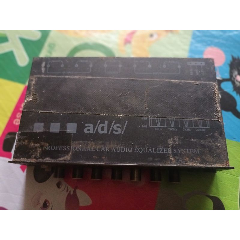 Parametrik Equalizer Audio Mobil Bekas Bagus.