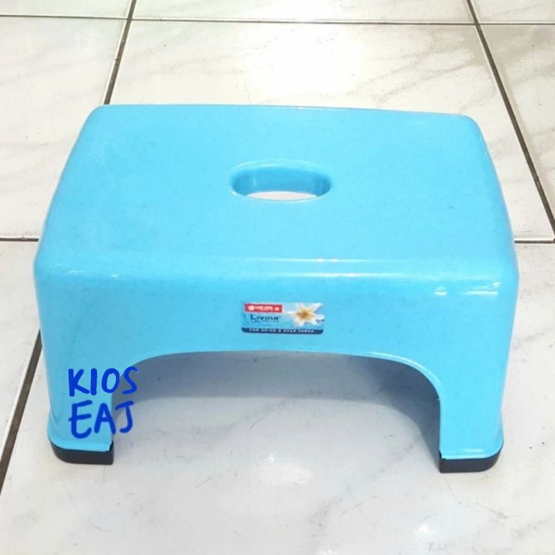 Bangku Plastik Kecil Lion Star G-12 / Kursi Jongkok Cuci Baju / Jengkok