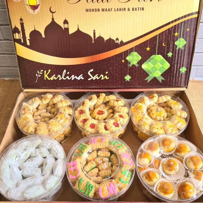 

Parcel/Hampers Kue Lebaran Idul Fitri Karlina Sari 1 dus isi 6 pack