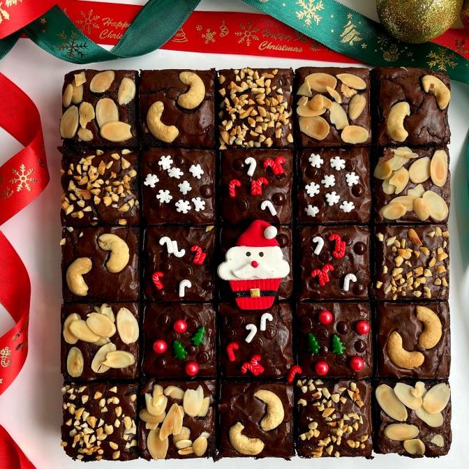 

Christmas Hampers Fudgy Brownies