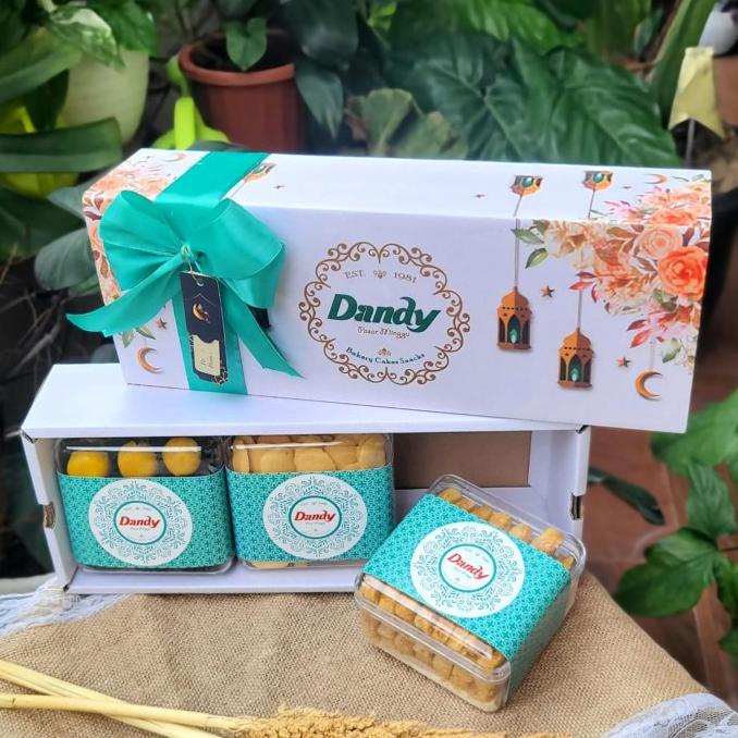 

Promo Parcel Lebaran Enak Kue Kering Hampers