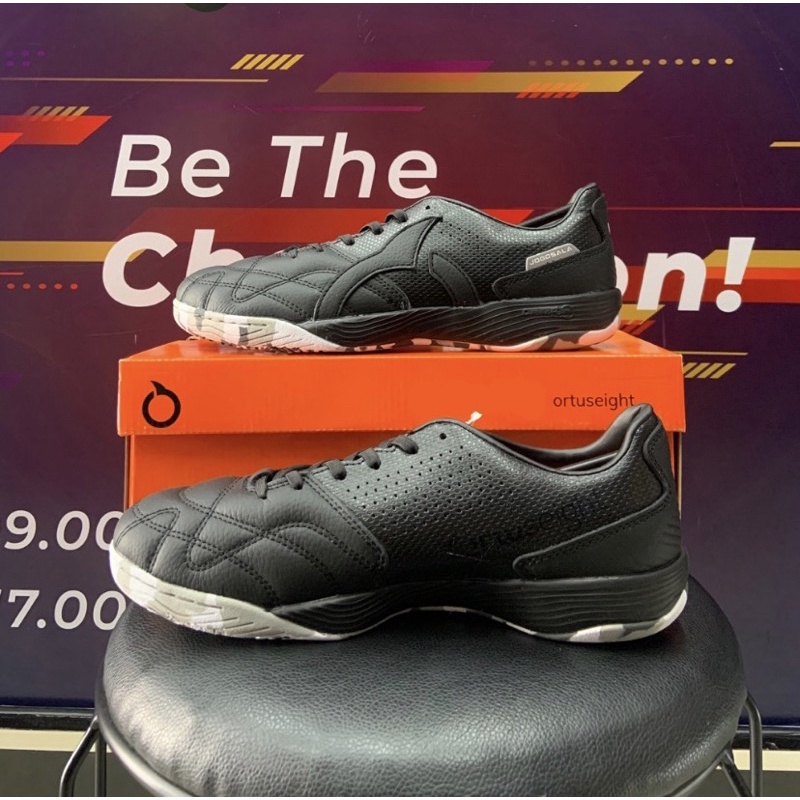 Sepatu Futsal ORTUSEIGHT Jogosala Revolt (Black/Camo) ORIGINAL