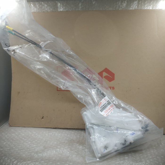 NJGS 82201M83K64 Latch Assy Front Door RH Suzuki Splash Tahun 2010 2015