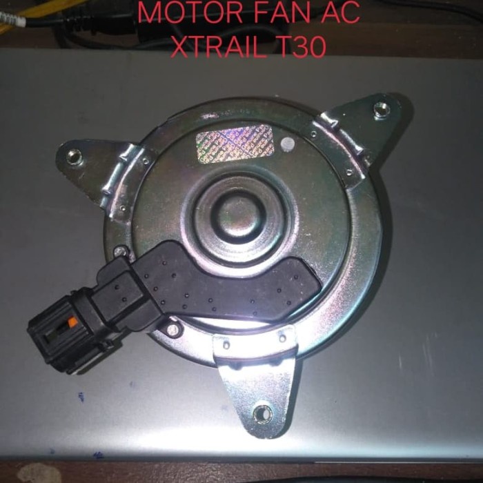 DNMR motor fan AC xtrail T30 serena C24