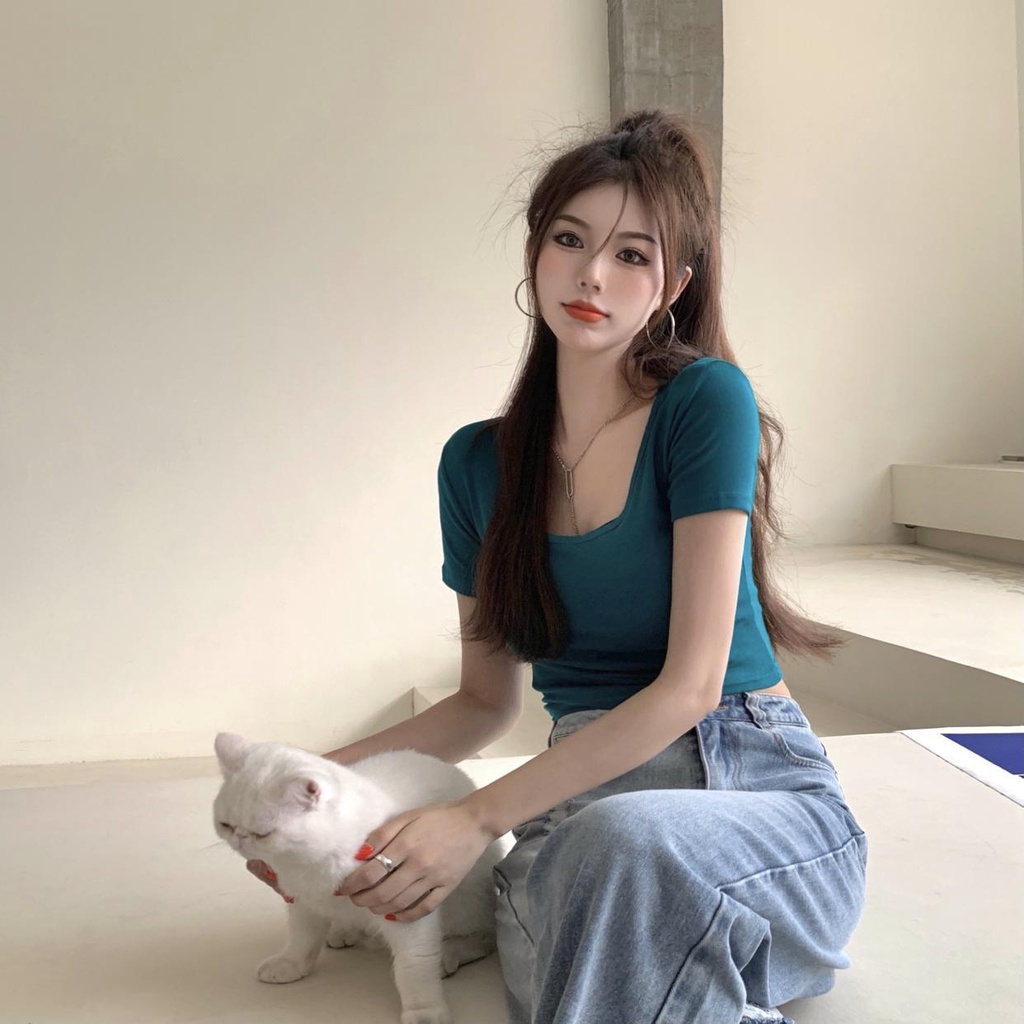 Red Besar Leher T-shirt Pendek Wanita 2023 Baru Pinggang Tinggi Kurus Pusar Seksi Gadis Panas Atasan Musim Panas Slim Lengan Pendek