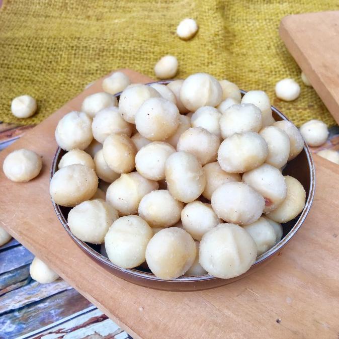 

Promo Roasted Macadamia 250Gr (kacang macadamia panggang)