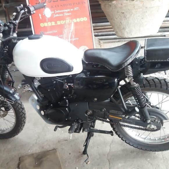 JOK SINGLE KAWASAKI W175 HITAM SET