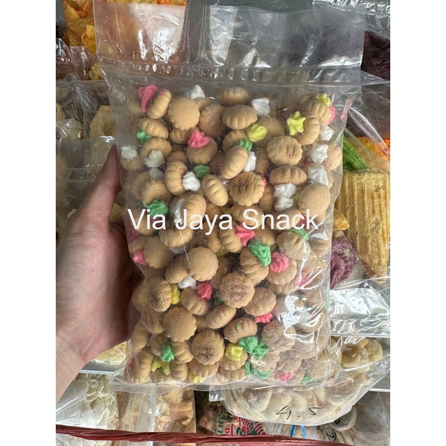 

Kue GemRose Kue Jadul Kue Monas Gem Rose Biskuit Warna Warni 1kg 1000g