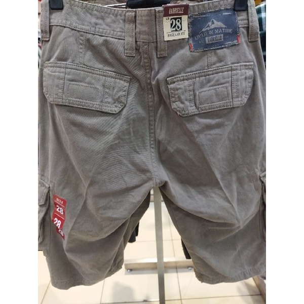 Celana pendek cargo cowok gabrielle..asli 100%