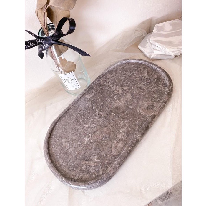 "Daen" Oval Marble Tray/ Tray Marmer Pinggiran Lonjong