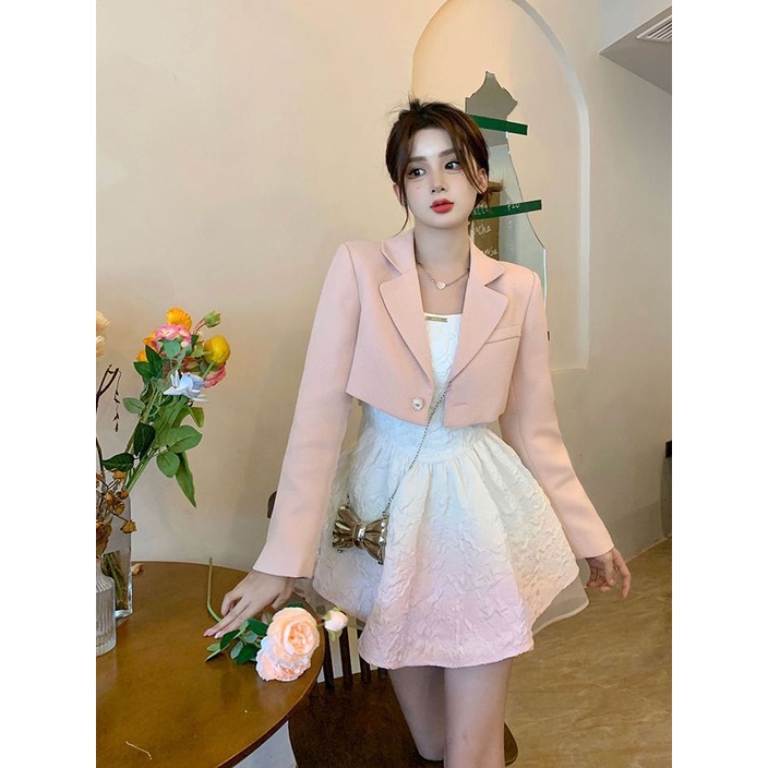 Red Design sense Hollow Back Lengan Panjang Setelan Kecil Warna Gradien Suspender Gaun Wanita Musim Gugur 2022 Baru Setelan Jas