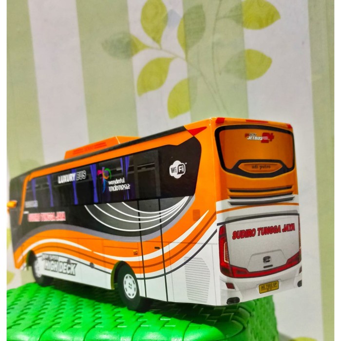 Must Have Miniatur Bus Bis / Mainan Bus Bis Sudiro Tungga Jaya Terbaru