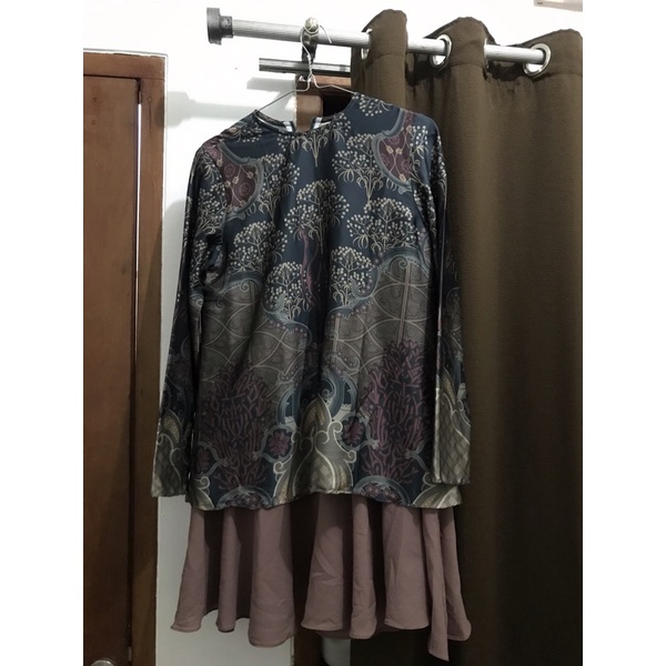 PL tunik wearing klamby