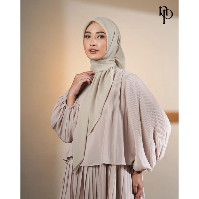 Plain Paris naPocut - Brown Series