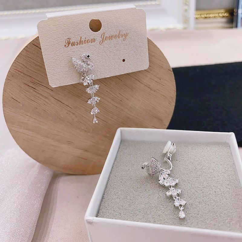 Anting Silver925 perak mata kilau Starling Silver Zircone model jepit Premium Quality Mata Kilau Anti Karat Anti Alergi Earring Fashion Import Branded Band A1