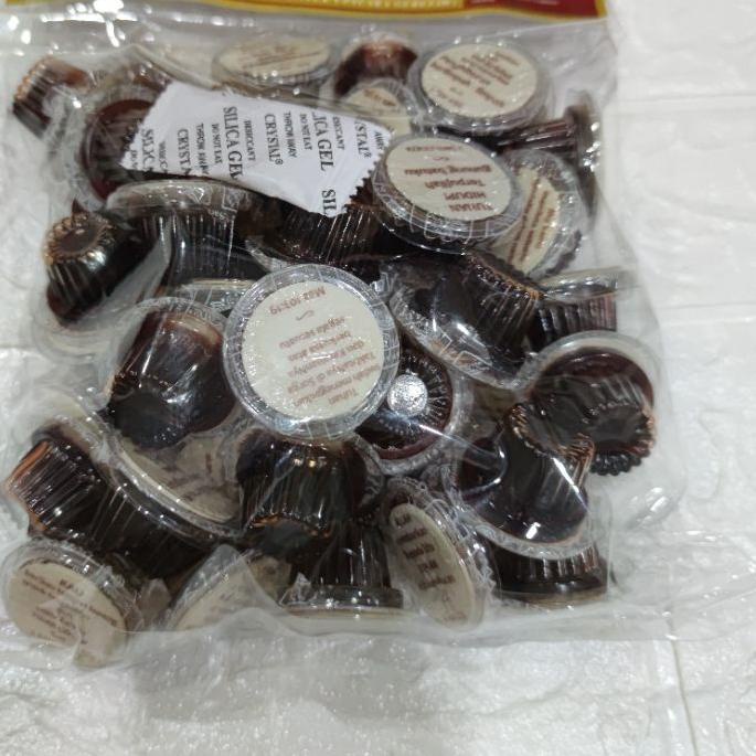 

STAR BRANDS Anggur Perjamuan Kudus Cup dan Hosti Ayat Kecil ukuran 3cm Roti Perjamuan Kudus Isi 50 pcs. !