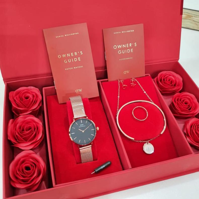 Super Premium Jam Tangan Analog DW Paket Lengkap Gelang Kalung Anting