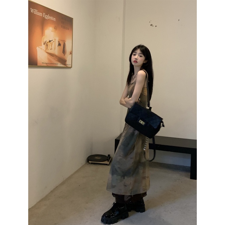﹊☍gaun musim panas pantai manis dan pedas angin goreng street suit suspender rok retro rok gaun musim panas wanita kardigan mantel top two-piece set