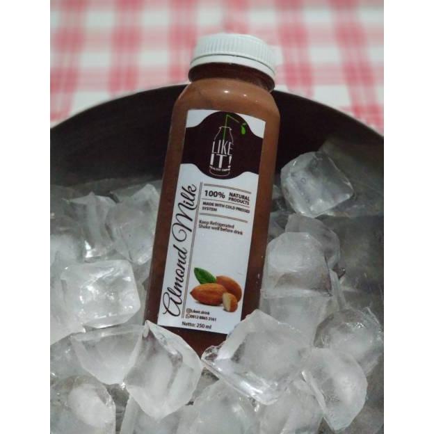

Terjangkau - Almond Milk/ Susu Almond - Dark Chocolate ,,
