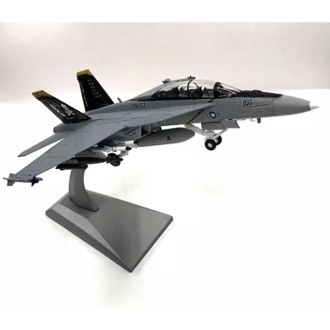 Diecast Pesawat Tempur F-18B Hornet 1/72 Jolly Rogers