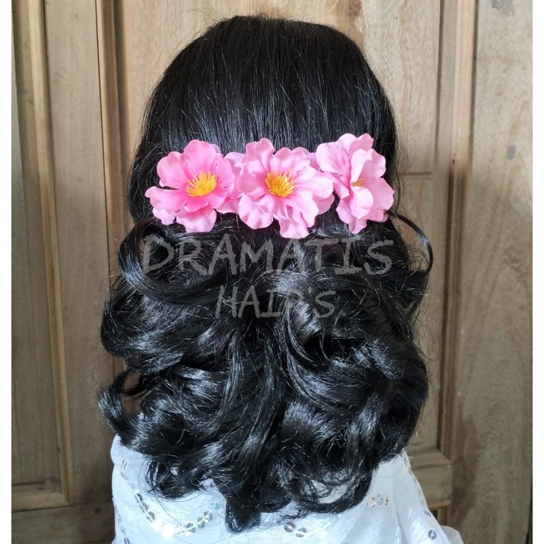 Sanggul Sirkam Keriting Warna Hitam Ukuran Wanita Dewasa Lengkap dengan Asesoris Bunga Sakura Sanggu