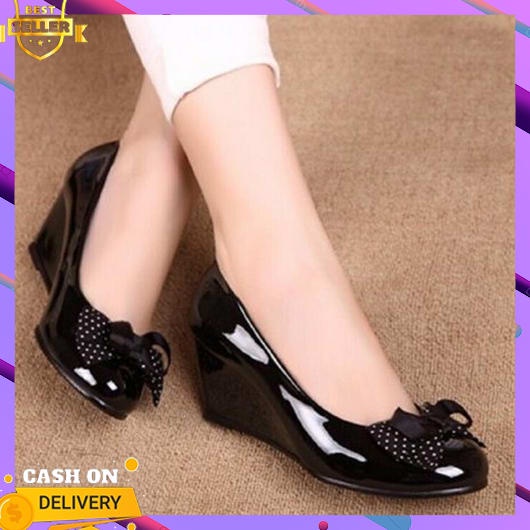 Sandal Wanita Kekinian 2023 Simple Elegan Sendal Remaja Mewah Ibu Empuk Cewek Korea Hak Tinggi Wisud