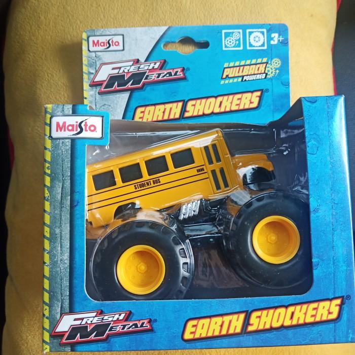 Earth Shockers Maisto Student Bus