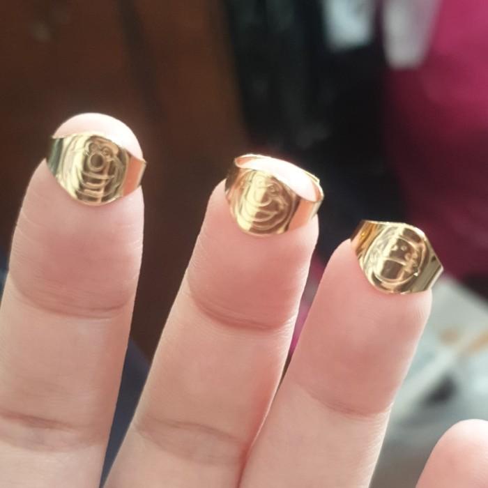 Hiasan Cincin Bayi Laki Perempuan Unisex Polos Karakter Emas Asli 700 70% 16K