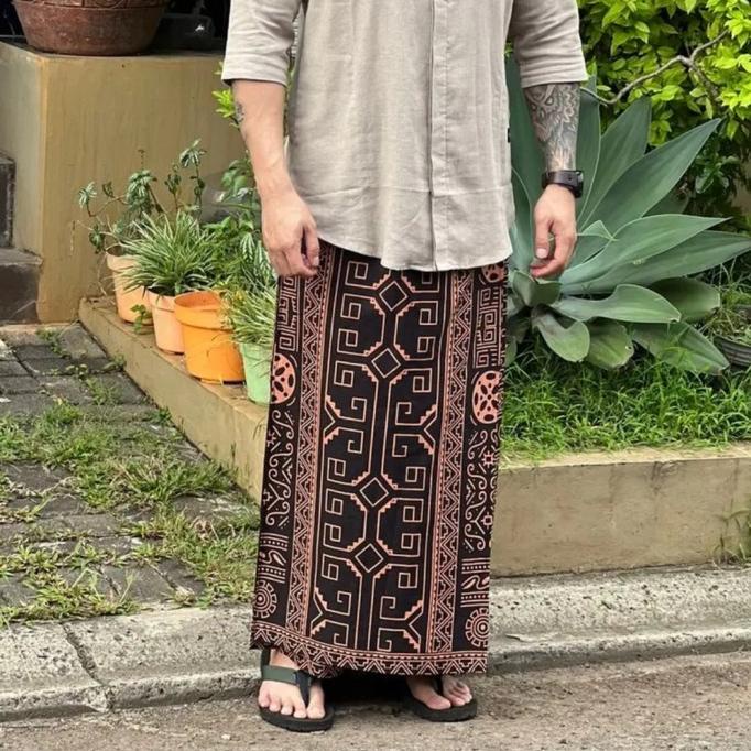 celana sarung dewasa motif etnik kalimantan suk01