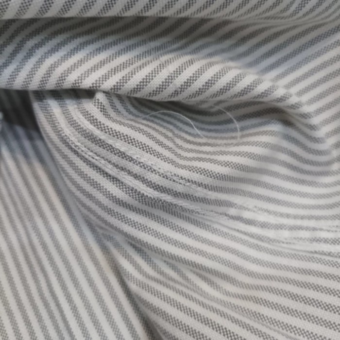 Kemeja Uniqlo Cotton Oxford Slim Fit Original