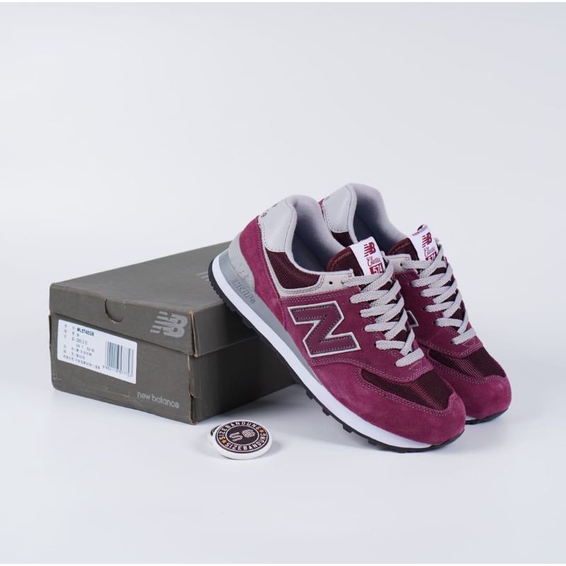 Sepatu New Balance 574 Burgundy