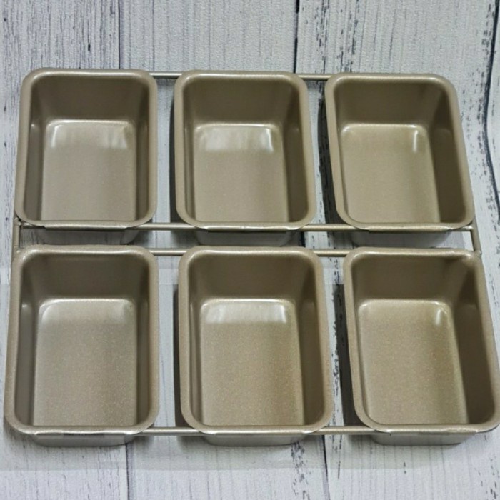 

Baking Pan / Loyang Kue / Roti 6 persegi panjang warna gold