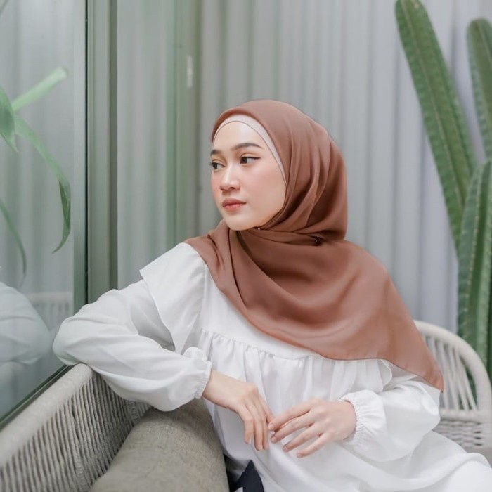 HIJAB SEGI / BELLA SQUARE VER.2