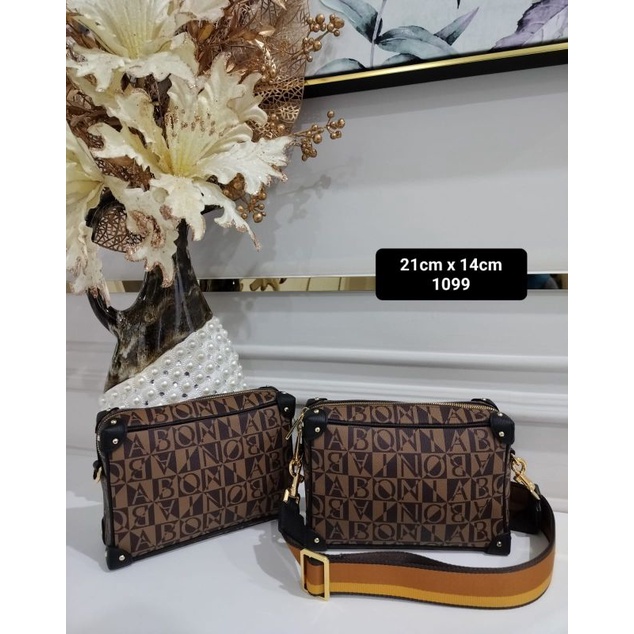 tas selempang camera Bonia original