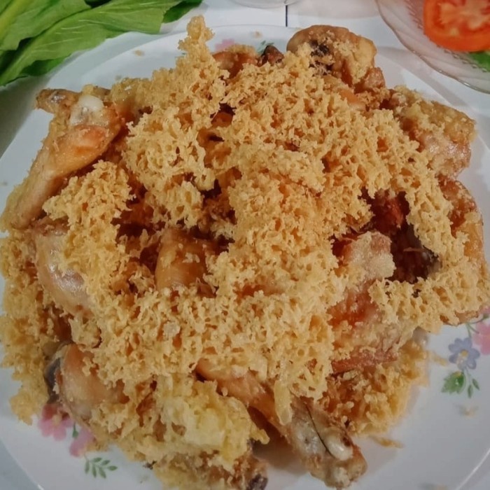 

ayam goreng kremes + sambel bawang