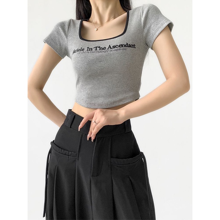 Red Eropa dan Amerika Gaya Manis dan Keren Gadis Panas Huruf Bordir Kerah Persegi Lengan Pendek T-shirt Wanita Slim dan Tipis pendek Pinggang Tinggi Crop Top