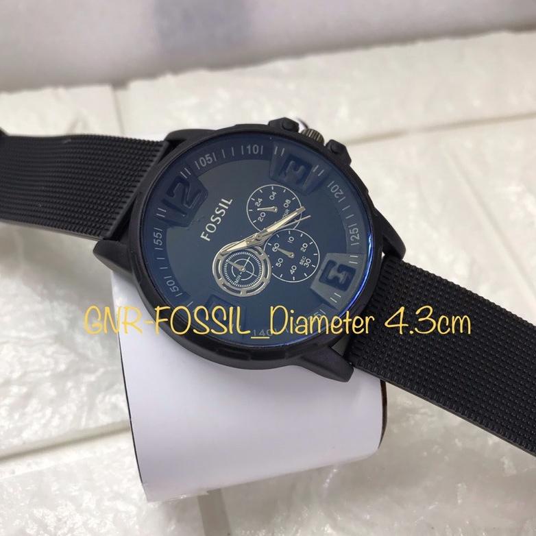 New Promo,,, Jam Tangan Pria Karet Benetton Tipis